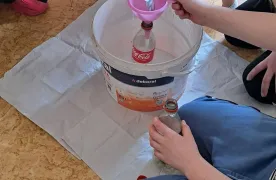 Wulkan w butelce – nauka przez eksperymentowanie