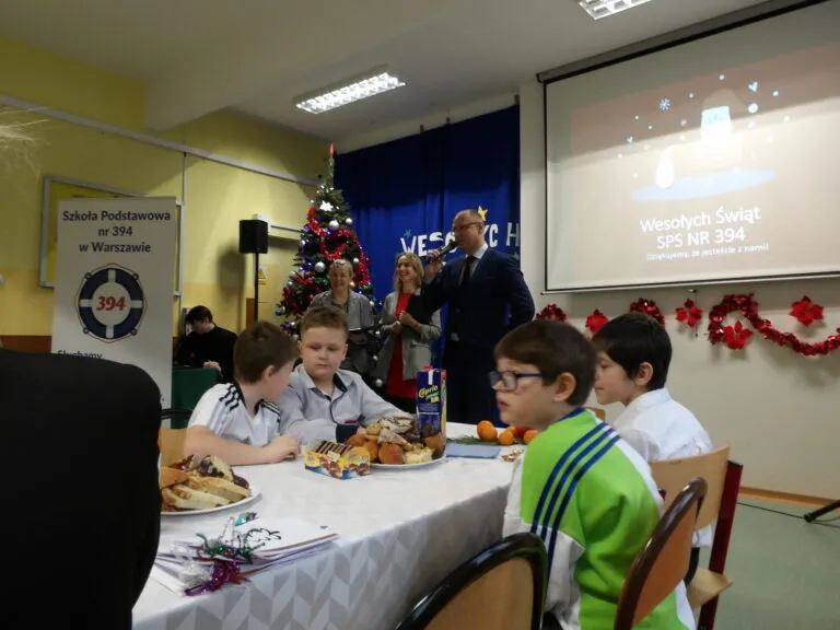 22 grudnia w Naszej Szkole odbyło się spotkanie świąteczno – noworoczne.