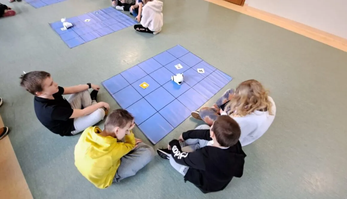 „Akademia Programistów- Mój przyjaciel robot”