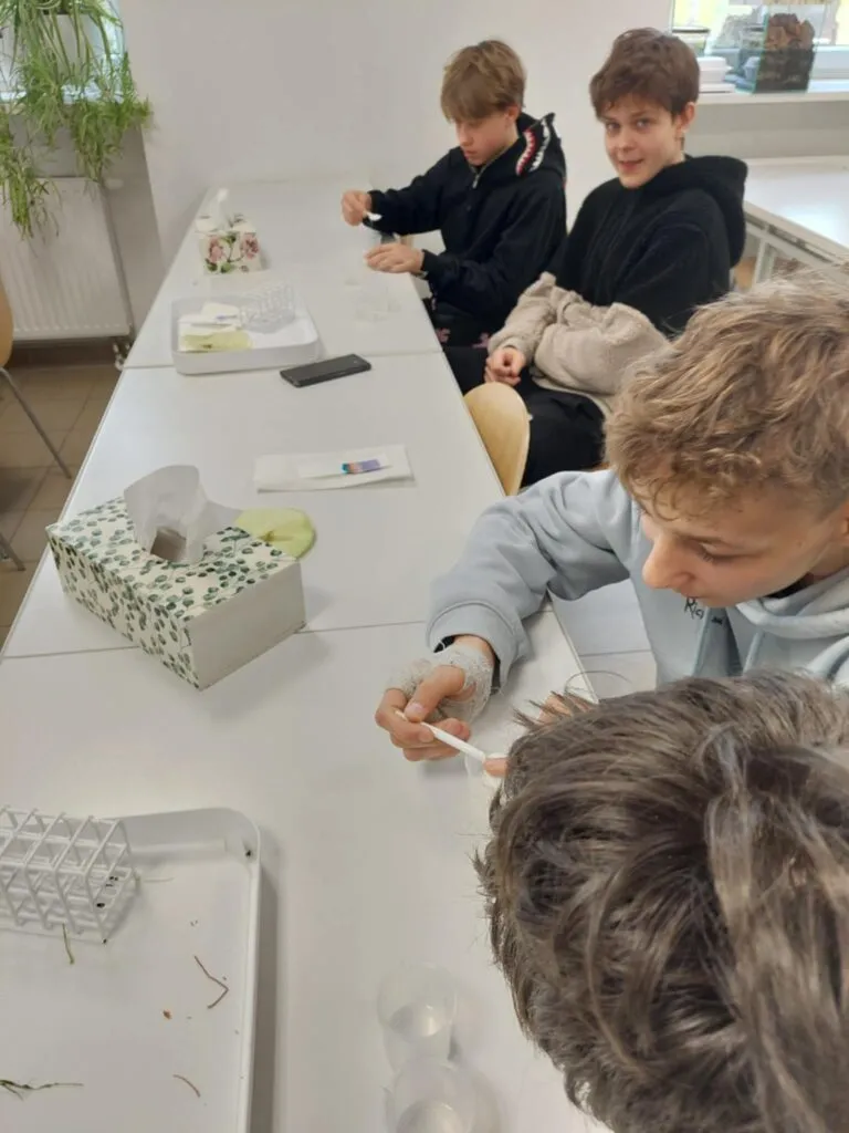 Warsztaty w Warszawskim Centrum Innowacji Edukacyjno-Społecznych i Szkoleń. Nauki przyrodnicze