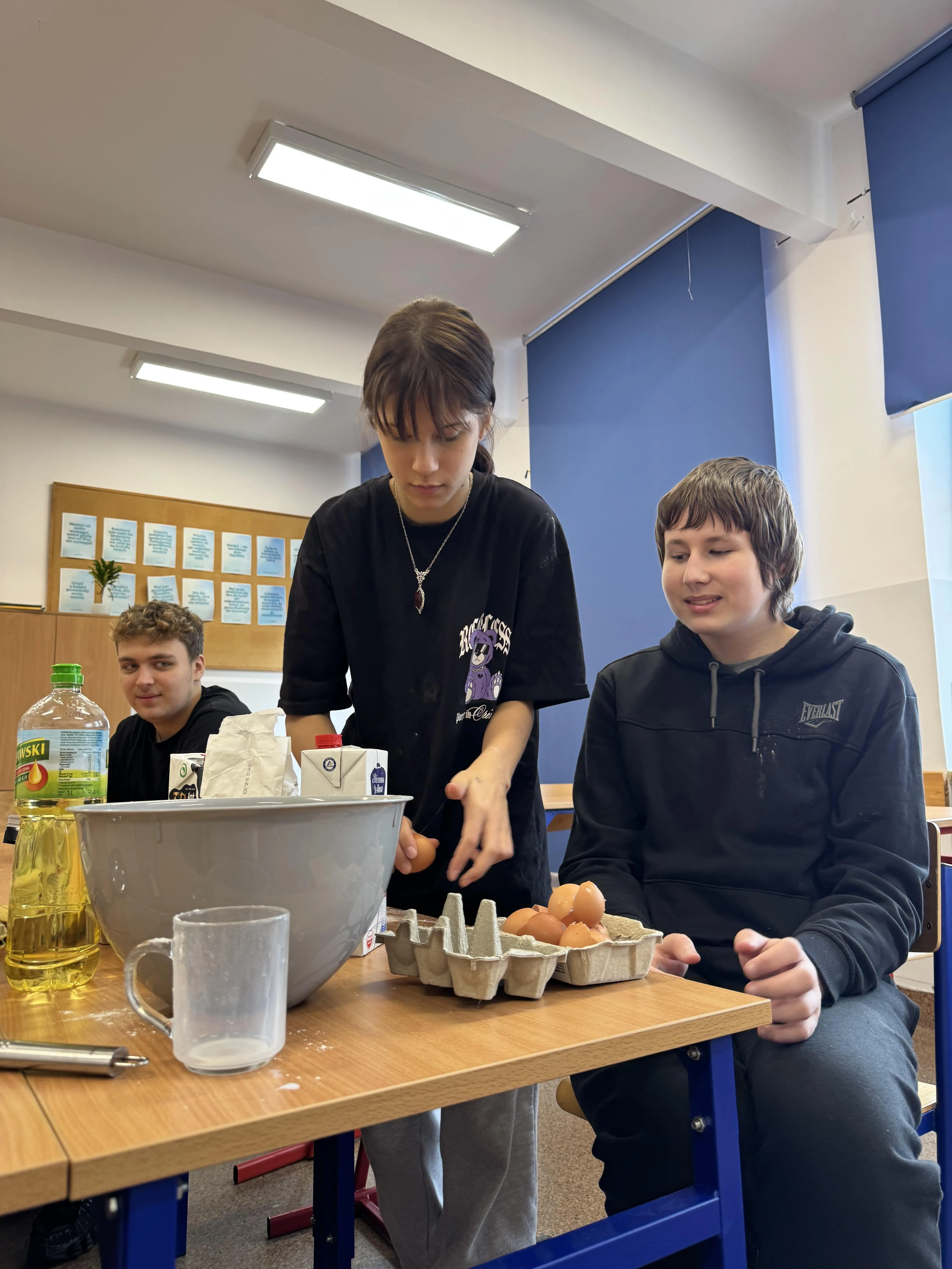 Wspólne śniadanie z klasą 8a – gofrowa integracja!