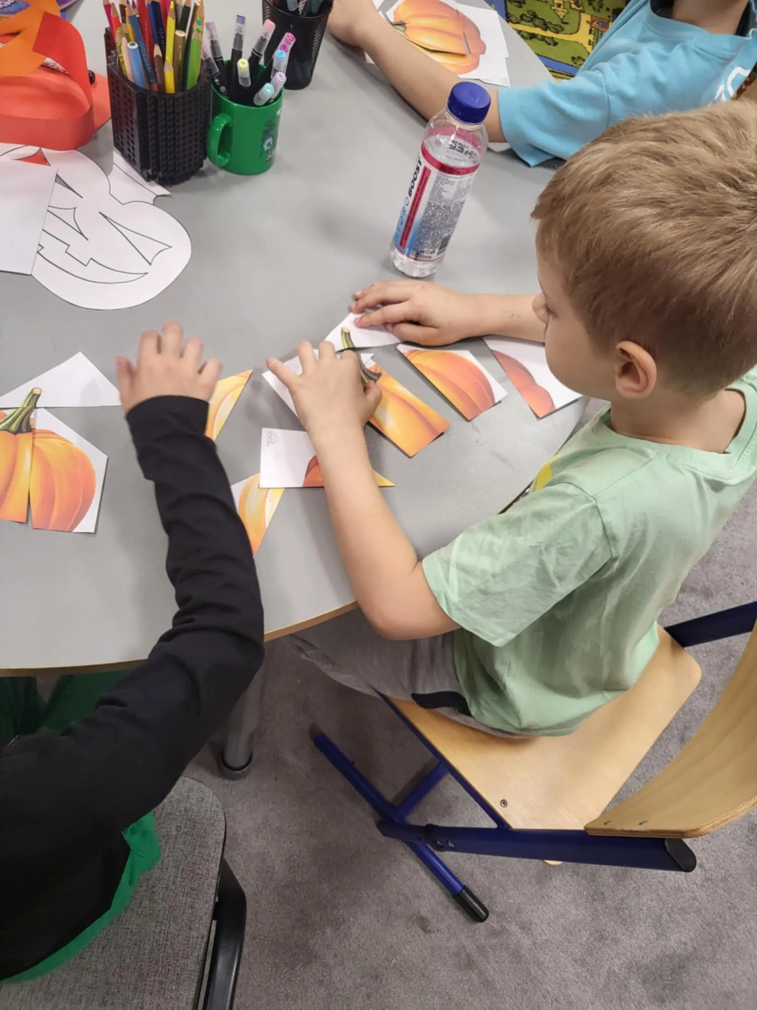 Prace dyniowe stolikowe