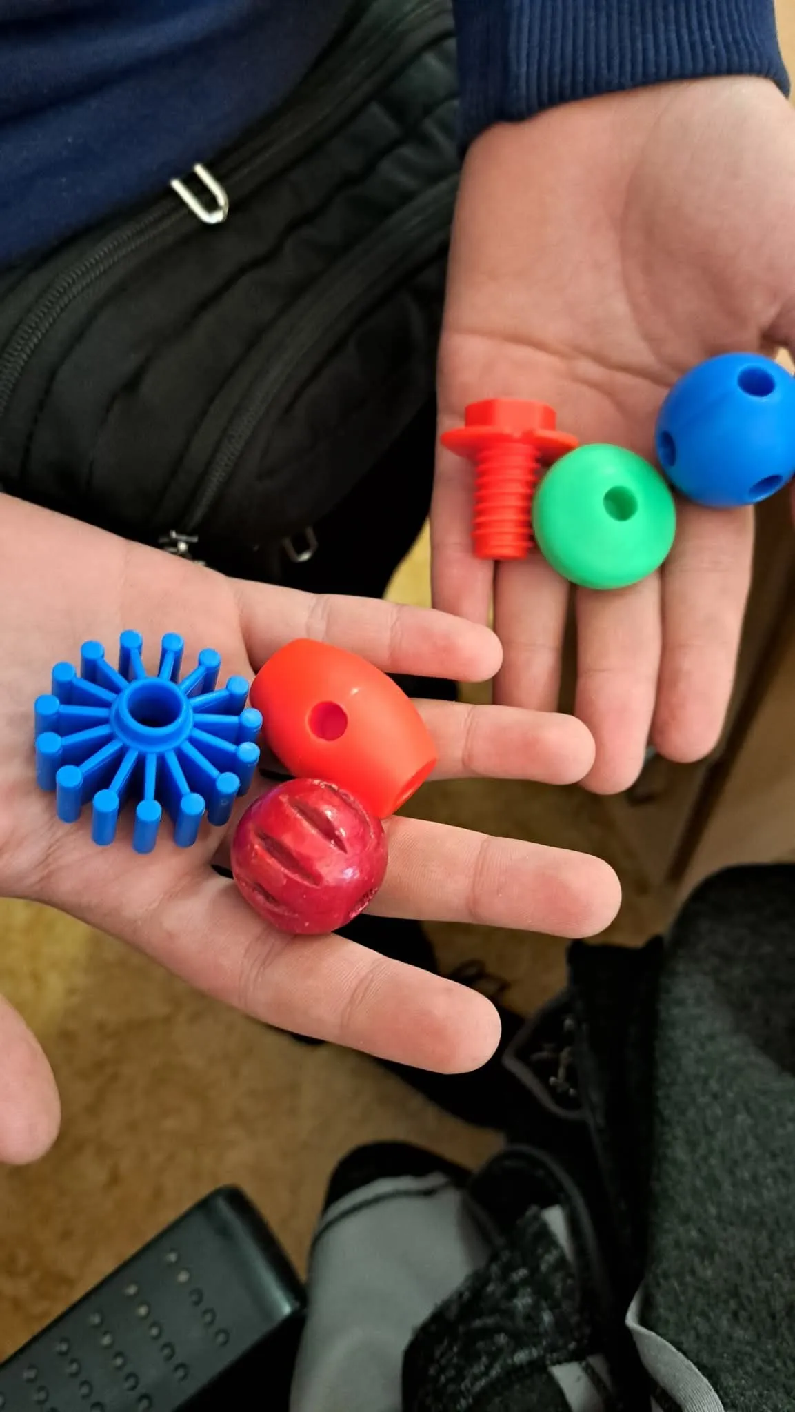 Poszukiwania przedmiotów w kształcie koła w swoim otoczeniu