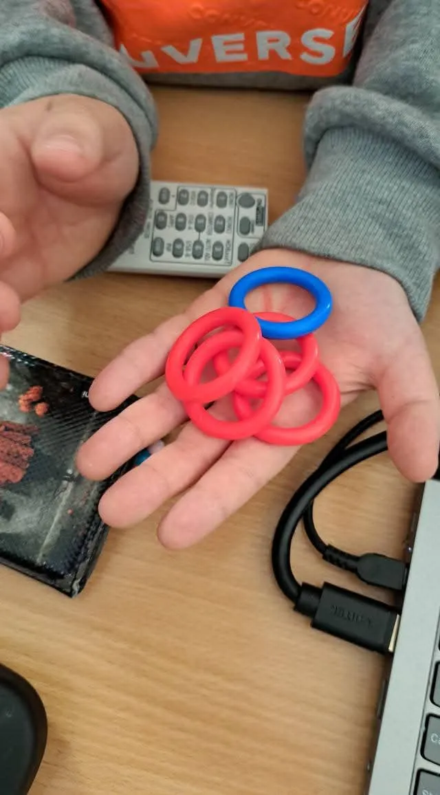 Poszukiwania przedmiotów w kształcie koła w swoim otoczeniu