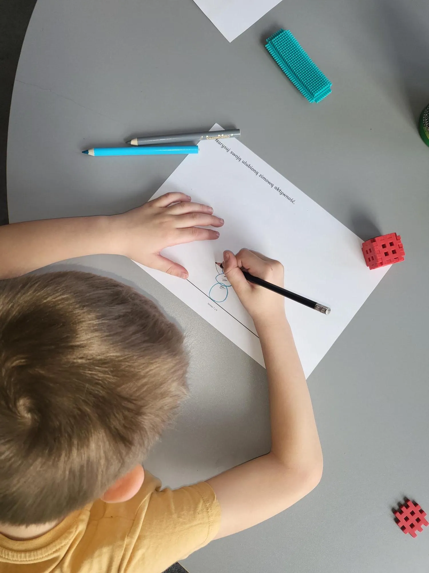 Ulubione aktywności zimowe- praca plastyczna