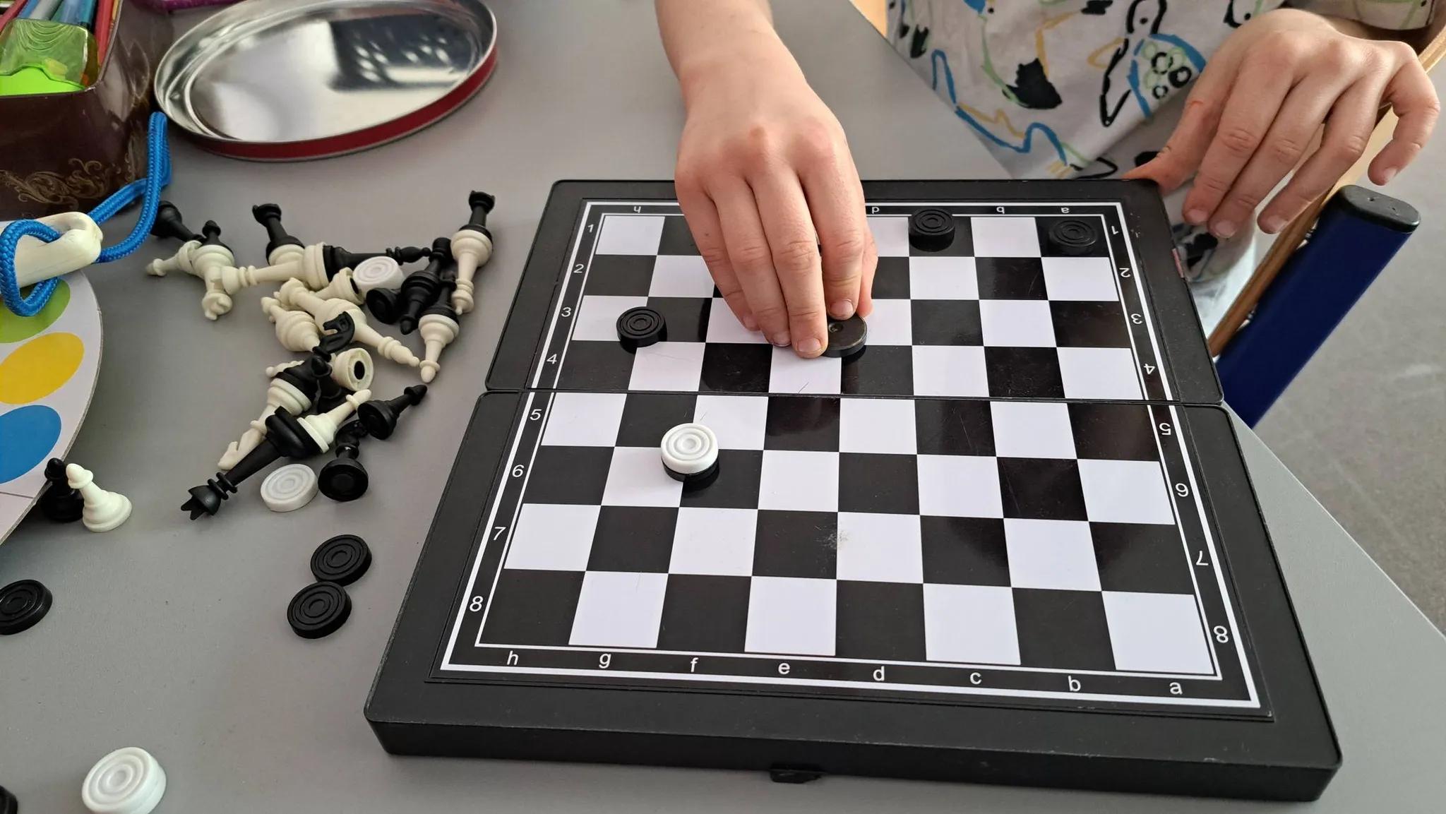 Magnes- doświadczenie przeprowadzone przez uczniów