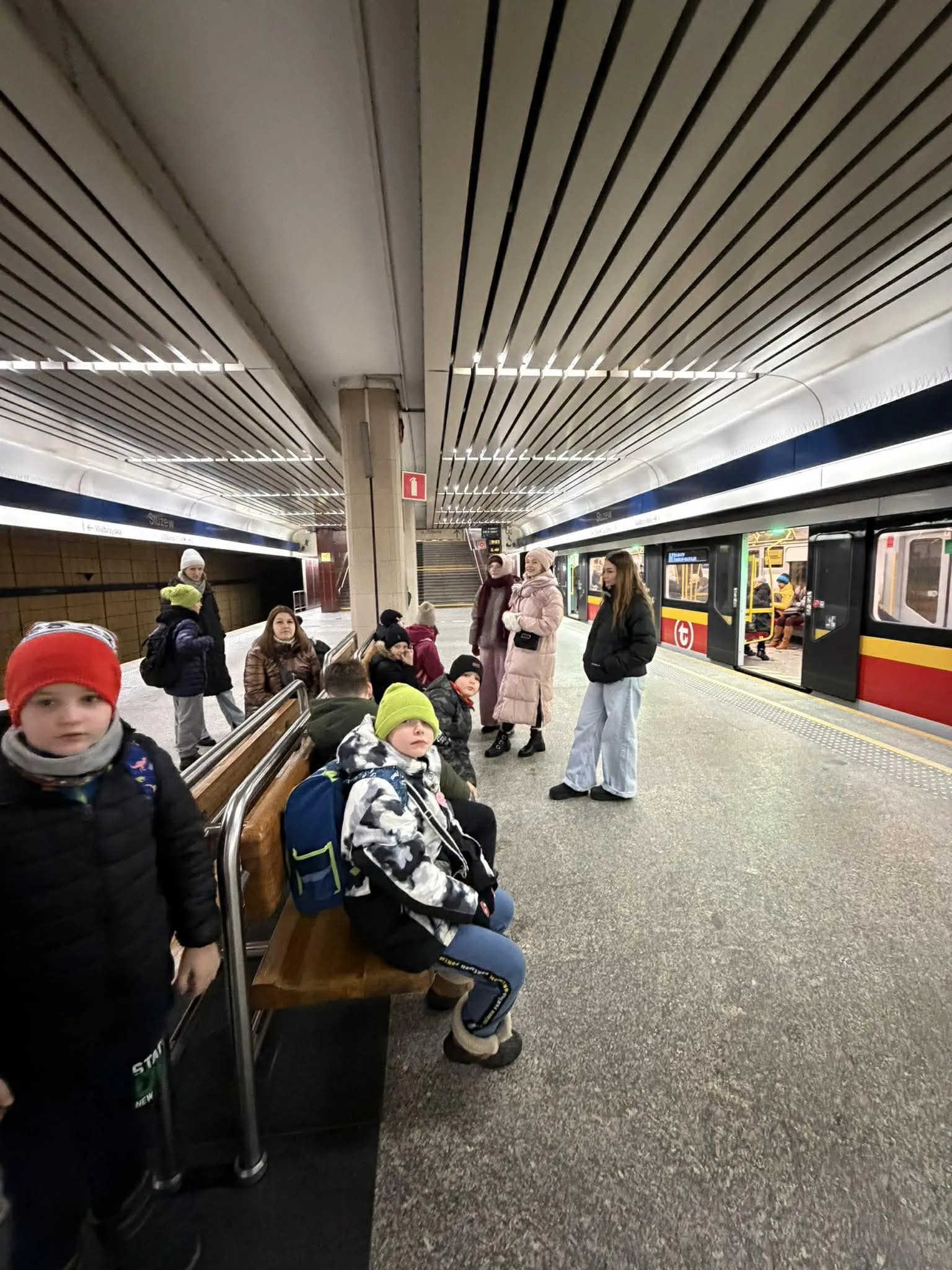 Uczniowie klas 1-3 w komunikacji miejskiej