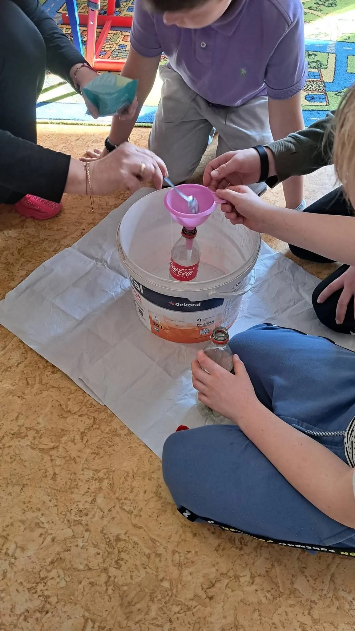 Wulkan w butelce – nauka przez eksperymentowanie