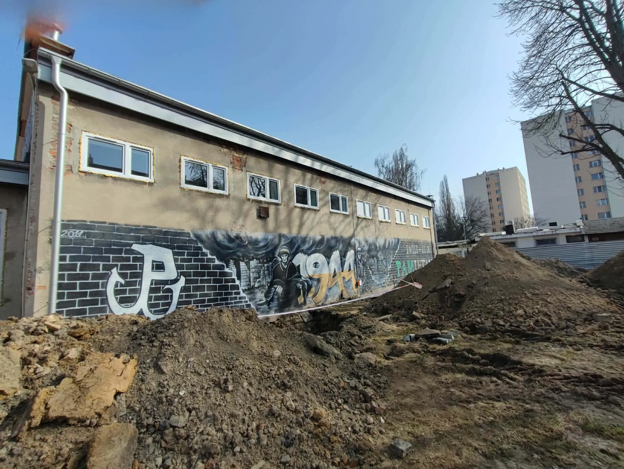 Mural upamiętniający bohaterów Powstania Warszawskiego