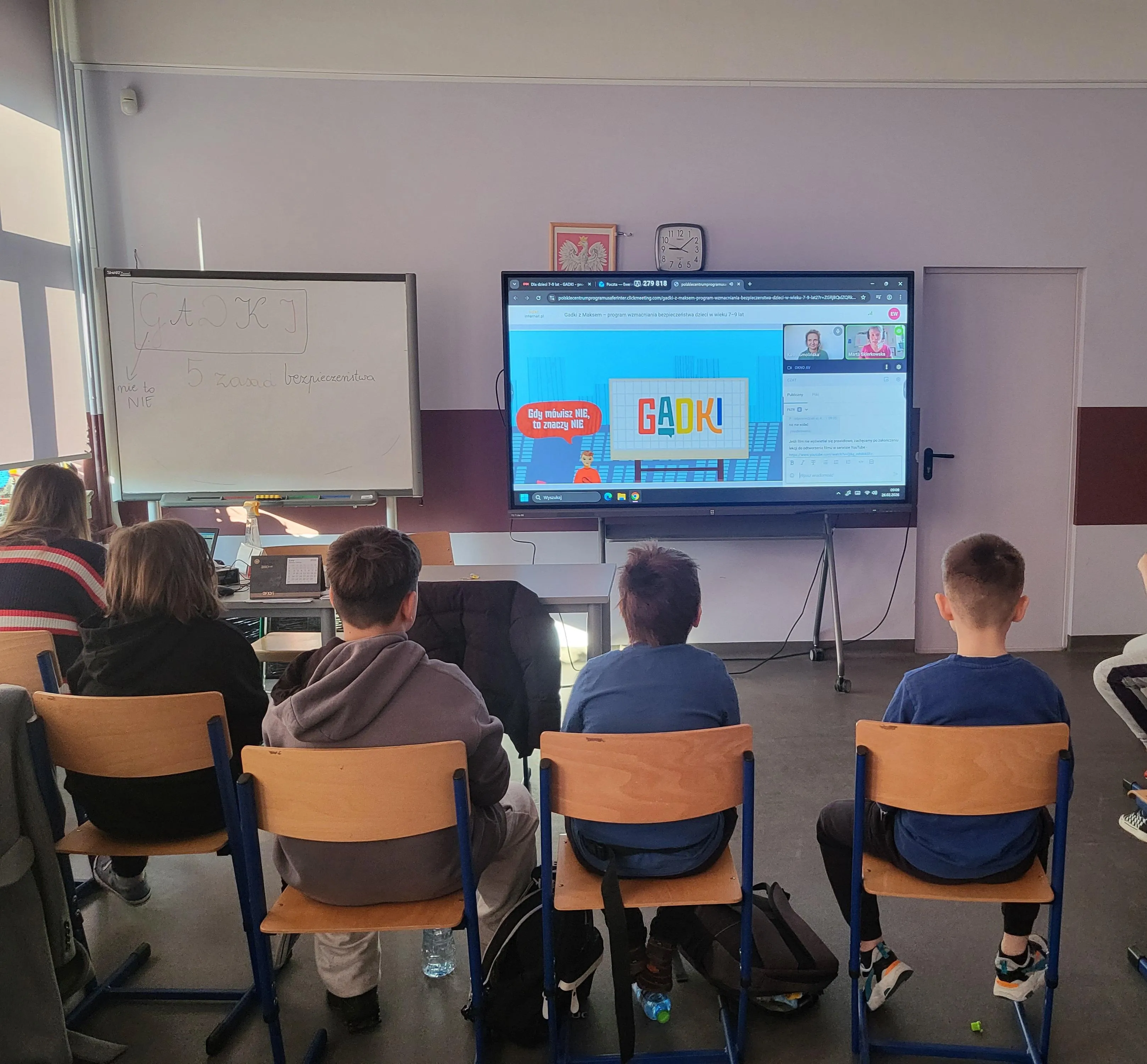 GADKI - proste rozmowy na ważne tematy, uczniowie klas 1-3 biorą udział w lekcji online