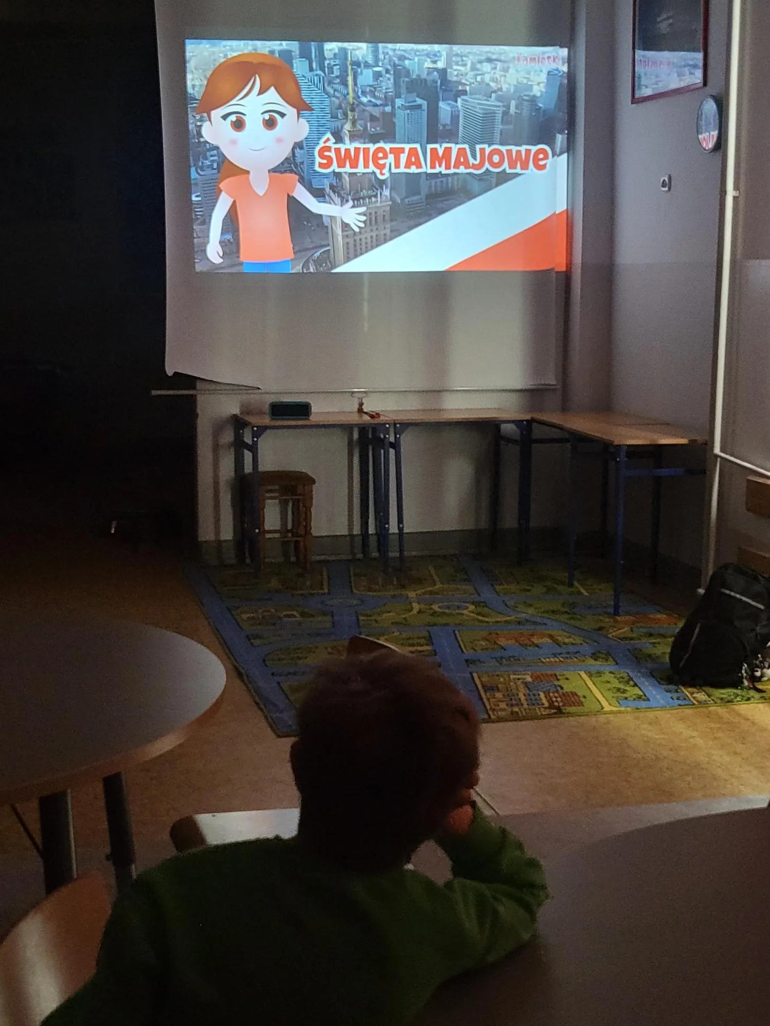 film edukacyjny o świętach majowych