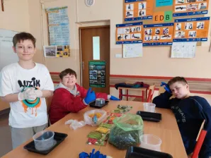 Projekt przyrodniczo-ekologiczny „Od ziarenka do roślinki”